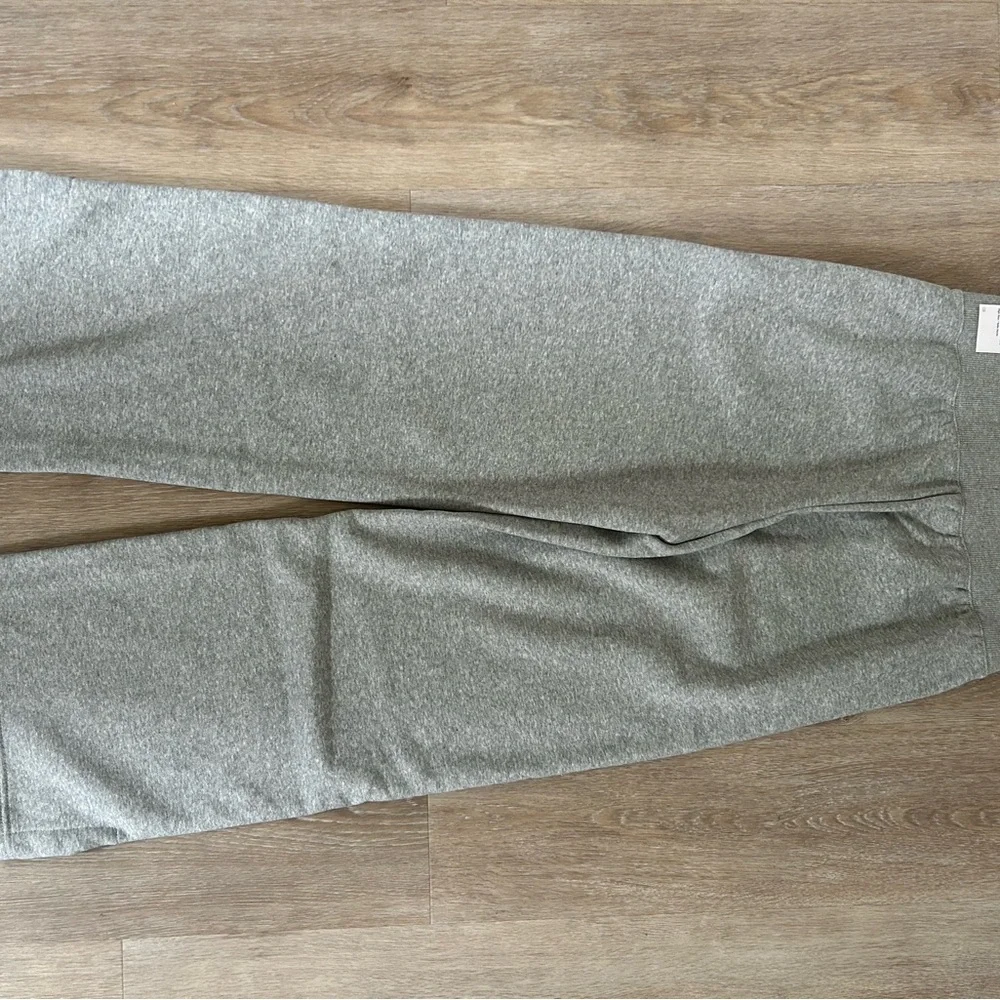Women's Nike Heather Gray Wide leg Sweatpants Relaxed - Picture 5 of 5